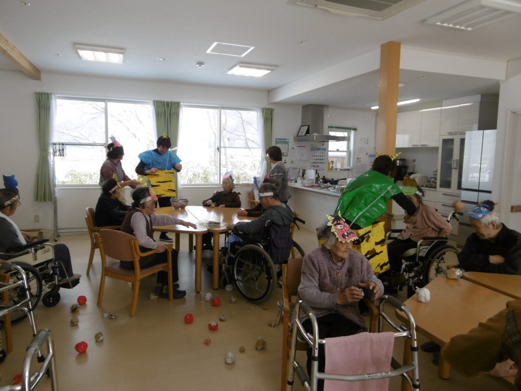 二月は節分・豆まきを行い、がんばりやさんのラーメンもご馳走になりました。