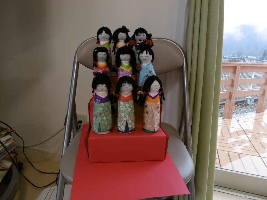 雛人形を作りました。