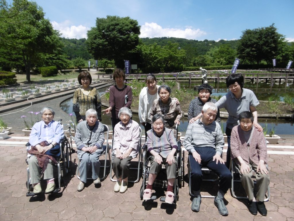 6月はあやめ公園とかっぱ寿司に行ってきました。