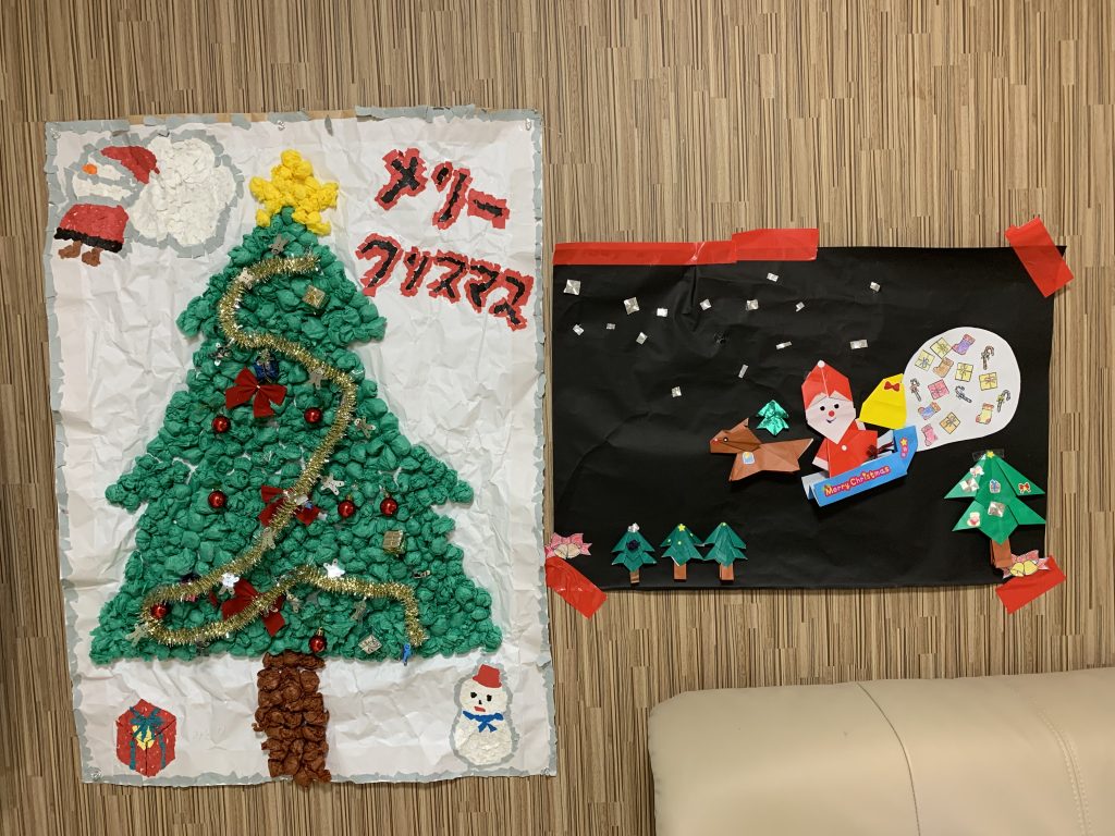 12月は焼き芋会・クリスマス会を行いました。